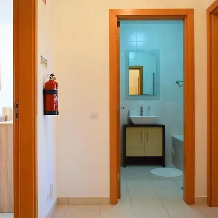 Villa Super New With 3 Bedroom Free Wi-fi *
