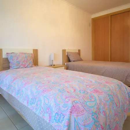 Willa Super New With 3 Bedroom Free Wi-fi